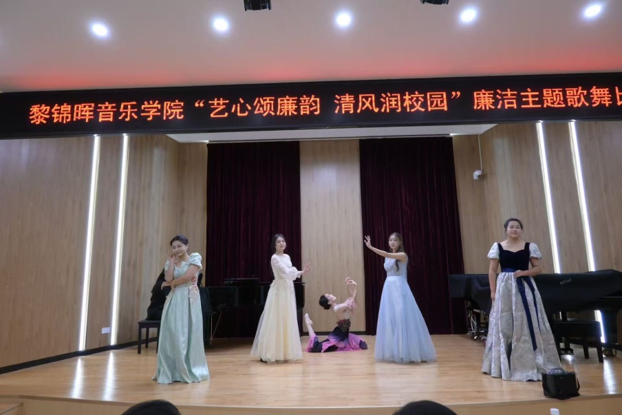 0c36d128530b4bd0be4c7146898775c0.jpg 0c36d128530b4bd0be4c7146898775c0.jpg