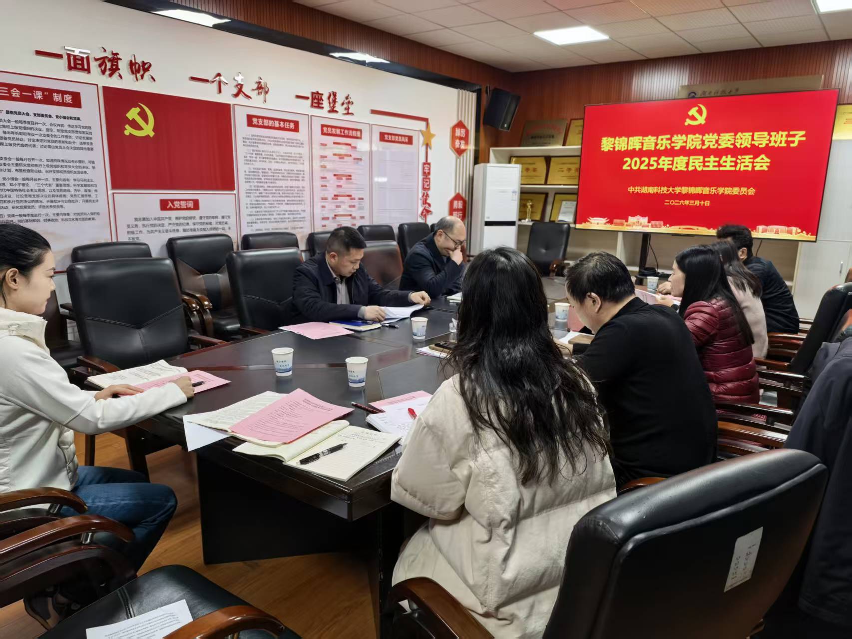 8218092b265e49d9b5571d1166d1efa3.jpg 8218092b265e49d9b5571d1166d1efa3.jpg